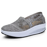 ROEGRE women Thick Platform Shoes
